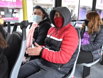 Hoy la máxima llegará a los 17 y desde mañana la temperatura va en picada Hoy la máxima llegará a los 17 y desde mañana la temperatura va en picada