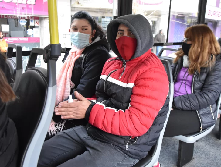 Hoy la máxima llegará a los 17 y desde mañana la temperatura va en picada Hoy la máxima llegará a los 17 y desde mañana la temperatura va en picada