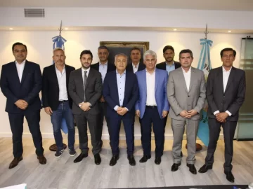 Los 10 gobernadores de Juntos por el Cambio llamaron a votar por la Ley Bases y el paquete fiscal