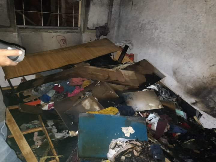 Se incendió una habitación de su casa y la ayuda de sus vecinos fue clave Se incendió una habitación de su casa y la ayuda de sus vecinos fue clave
