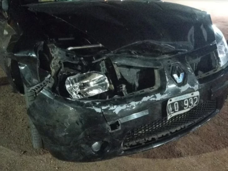 Viajaban de San Juan a Tucumán y sufrieron un serio accidente cuando se les atravesó un jabalí Viajaban de San Juan a Tucumán y sufrieron un serio accidente cuando se les atravesó un jabalí