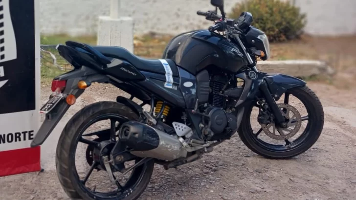 Robó una moto en pleno centro y huyó a pie, lo atraparon a las pocas cuadras Robó una moto en pleno centro y huyó a pie, lo atraparon a las pocas cuadras