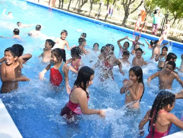 Sábado ideal para estar bajo el aire acondicionado o en la pileta Sábado ideal para estar bajo el aire acondicionado o en la pileta