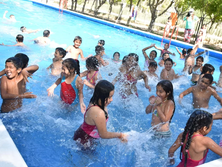 Sábado ideal para estar bajo el aire acondicionado o en la pileta Sábado ideal para estar bajo el aire acondicionado o en la pileta
