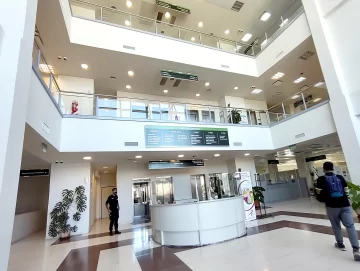 Uñac le contestó al ministro de Salud, quien denunció un millonario déficit en la OSP Uñac le contestó al ministro de Salud, quien denunció un millonario déficit en la OSP