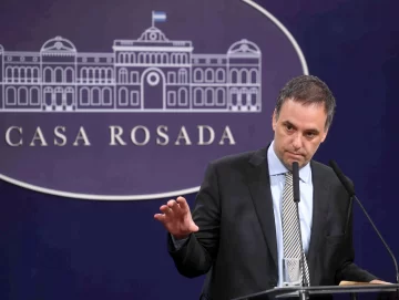 Adorni sobre Espert: “Si siguen faltando explicaciones las va a tener que dar”