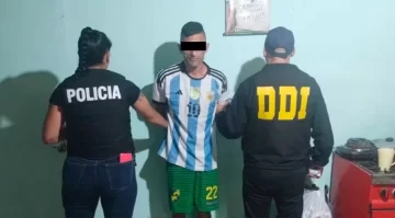 El calvario de una chica que fue raptada y violada: “Vamos a la cancha, ni se te ocurra salir corriendo” El calvario de una chica que fue raptada y violada: “Vamos a la cancha, ni se te ocurra salir corriendo”
