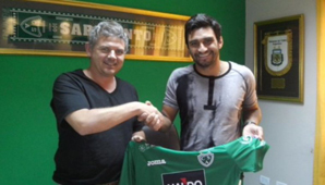 Carlos Bueno sin trabajo: Sarmiento le rescindió el contrato Carlos Bueno sin trabajo: Sarmiento le rescindió el contrato