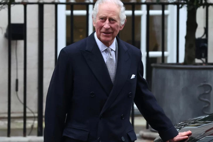 El rey Carlos III de Reino Unido fue diagnosticado con cáncer