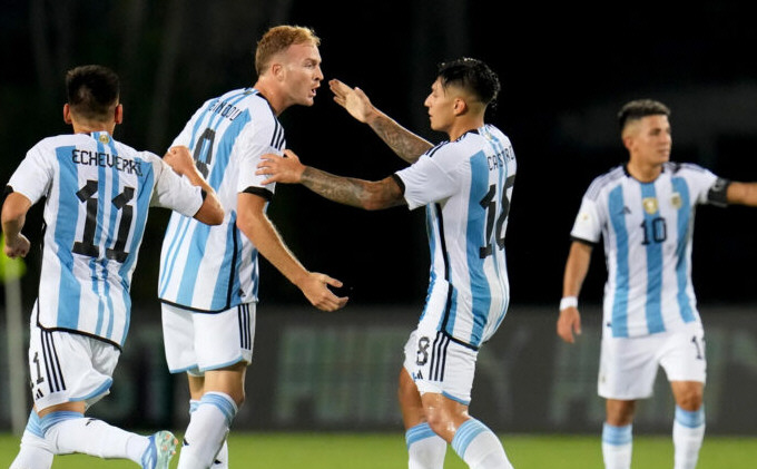 Argentina-Brasil, en primer turno