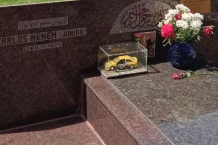 Vandalizan tumba del expresidente Menem