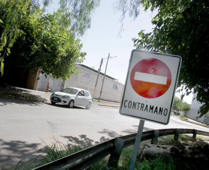 Los 10 metros de calle que causan confusión Los 10 metros de calle que causan confusión