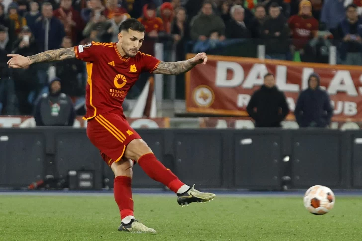 La Roma pasó por penales