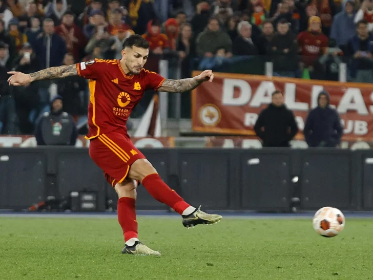 La Roma pasó por penales