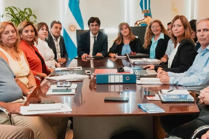 Gremios piden garantizar el Fonid y dilatan la definición hasta el jueves