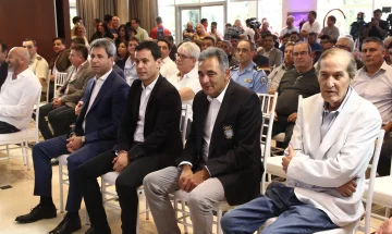 La carrera de, y para todo San Juan La carrera de, y para todo San Juan