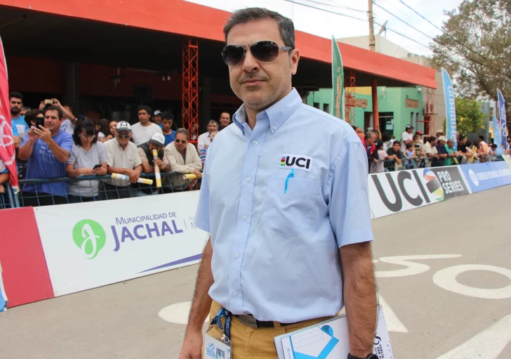 “En pocas Vueltas pasa lo que sucede aquí” “En pocas Vueltas pasa lo que sucede aquí”