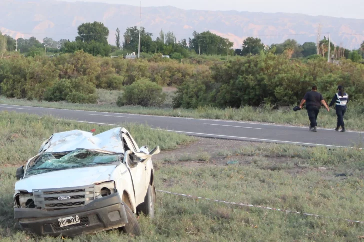 Un productor de Albardón murió al volcar en su camioneta cuando iba a su finca