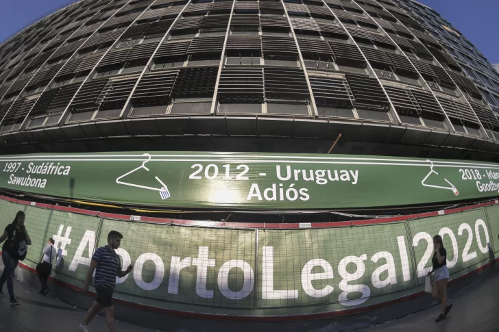 Campaña para aprobar aborto legal en el país