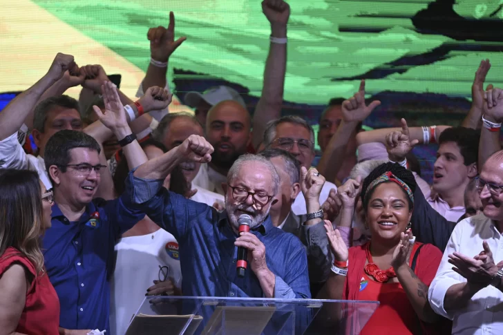 Con susto, Lula ganó el balotaje y la izquierda recupera el poder en Brasil