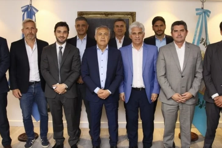 Orrego y gobernadores de JxC se defienden de las críticas de Milei: “No nos falten el respeto”