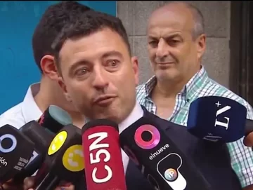 Lagrimeando, De Loredo reivindicó a la UCR y descalificó al presidente Milei