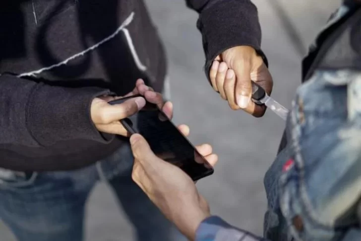 Irá a prisión 1 año y 4 meses por robar un celular y ser reincidente