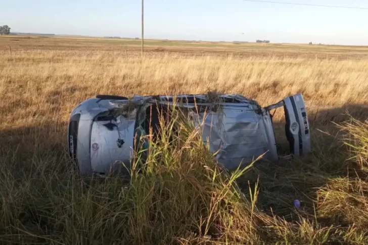 Una familia de San Juan se salvó de lo peor tras volcar en Buenos Aires
