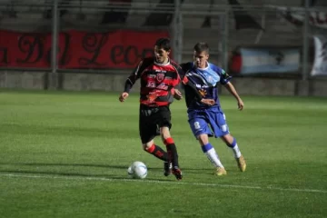 Unión le ganó a Trinidad en el clásico y trepó a lo más alto Unión le ganó a Trinidad en el clásico y trepó a lo más alto