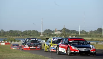 Canapino ganó en la primera fecha del Top Race Canapino ganó en la primera fecha del Top Race