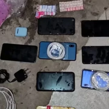 Un penitenciario fue detenido cuando intentaba ingresar celulares a la cárcel de Coronda Un penitenciario fue detenido cuando intentaba ingresar celulares a la cárcel de Coronda