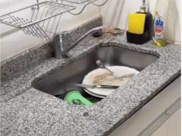 Compró un mueble, pagó para que lo instalen y el insólito resultado se volvió viral Compró un mueble, pagó para que lo instalen y el insólito resultado se volvió viral
