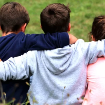 Por qué este lunes se celebra en Día del Hermano en Argentina Por qué este lunes se celebra en Día del Hermano en Argentina