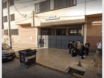 Escuela Boero: Educación intervino, los padres levantaron la medida y los alumnos deberán cuidar las instalaciones Escuela Boero: Educación intervino, los padres levantaron la medida y los alumnos deberán cuidar las instalaciones