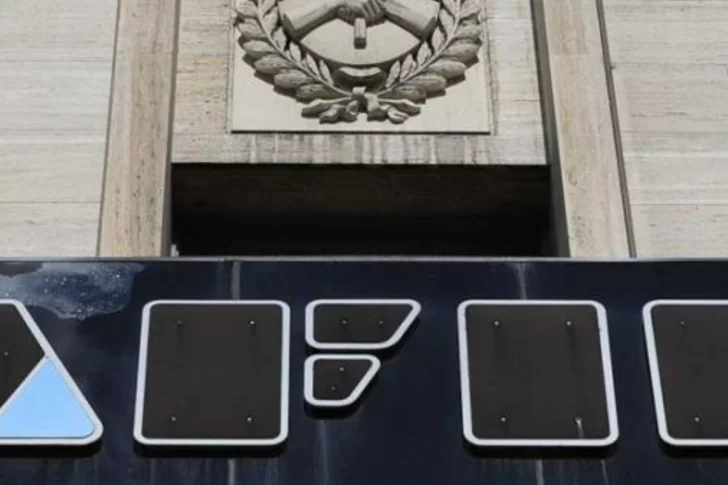 AFIP confirmó cambios en Impuesto PAIS y el impuesto al cheque