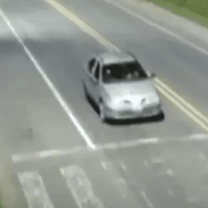 Por las amenazas a Di María, hallan el auto y ordenan la detención de policías Por las amenazas a Di María, hallan el auto y ordenan la detención de policías