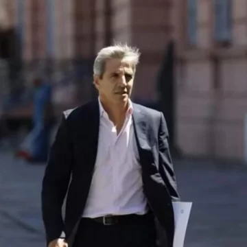 Caputo advirtió a supermercados: “Los precios no reflejan la nueva realidad económica” Caputo advirtió a supermercados: “Los precios no reflejan la nueva realidad económica”