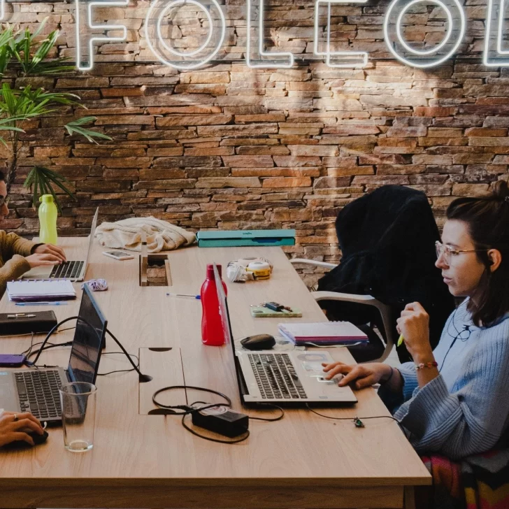 Una empresa de EEUU busca 100 programadores sanjuaninos y paga 2.000 a 5.000 dólares por mes