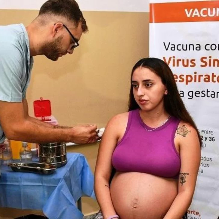 Ya vacunaron a 200 embarazadas por la bronquiolitis en bebés Ya vacunaron a 200 embarazadas por la bronquiolitis en bebés