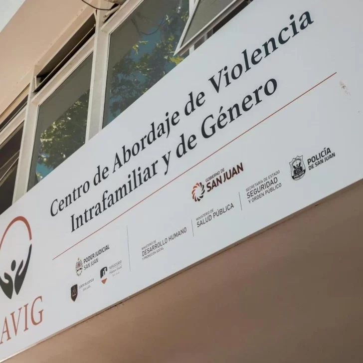 Pueden echar del país a un hombre que agredió a un niño con un cinto por “caprichoso” Pueden echar del país a un hombre que agredió a un niño con un cinto por “caprichoso”