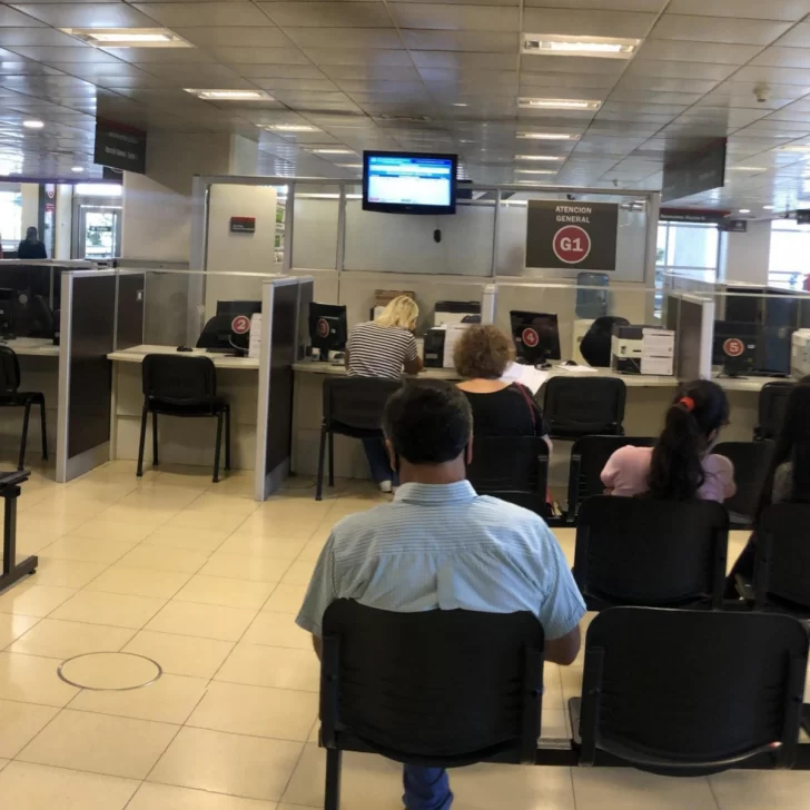 Paro de micros: justificarán la tardanza o inasistencia de empleados estatales, docentes y alumnos Paro de micros: justificarán la tardanza o inasistencia de empleados estatales, docentes y alumnos