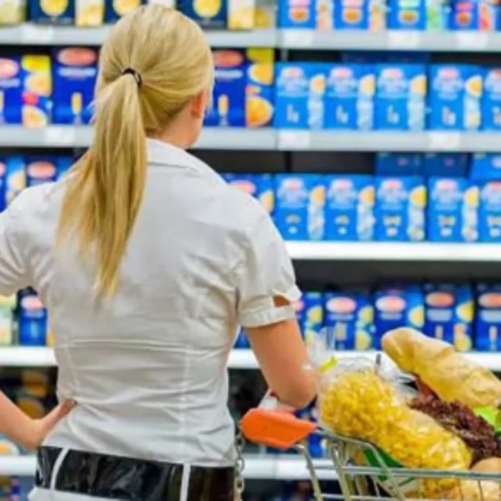 El Gobierno liberó la importación de productos básicos y medicamentos El Gobierno liberó la importación de productos básicos y medicamentos