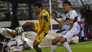 Defensa sorprendió a Gimnasia y le ganó en el Bosque platense Defensa sorprendió a Gimnasia y le ganó en el Bosque platense