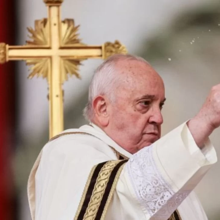 Francisco realizó un fuerte llamado a la paz en la Misa de Pascuas Francisco realizó un fuerte llamado a la paz en la Misa de Pascuas