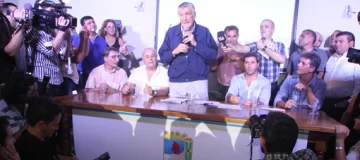 Gioja dio su primer discurso político del año en la sede del partido Gioja dio su primer discurso político del año en la sede del partido