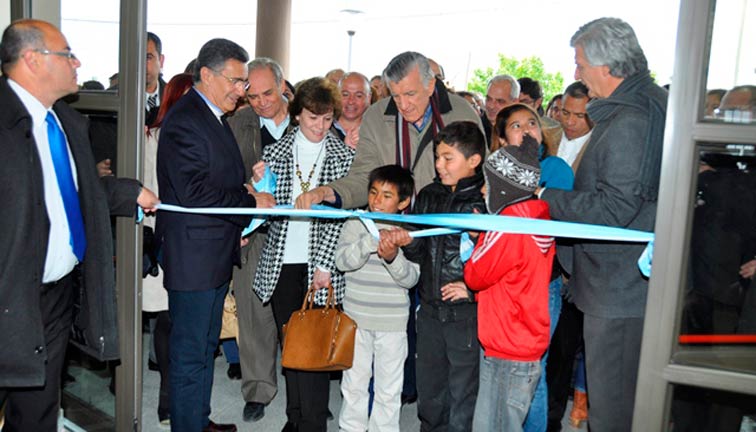 Rawson se vistió de fiesta para que una multitud festeje el Carnaval Rawson se vistió de fiesta para que una multitud festeje el Carnaval