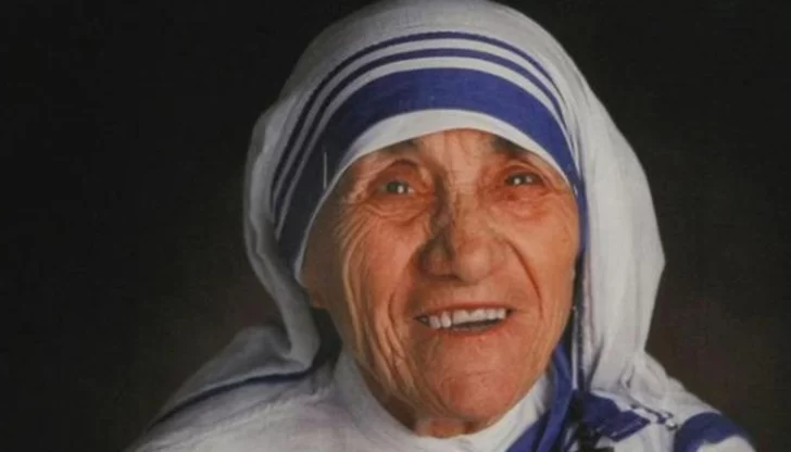 La Madre Teresa será declarada santa en 2016 La Madre Teresa será declarada santa en 2016