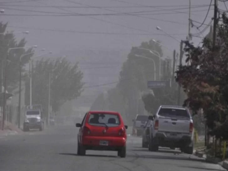 ¡A cerrar ventanas! Anuncian ráfagas de viento Sur de hasta 87 km/h ¡A cerrar ventanas! Anuncian ráfagas de viento Sur de hasta 87 km/h