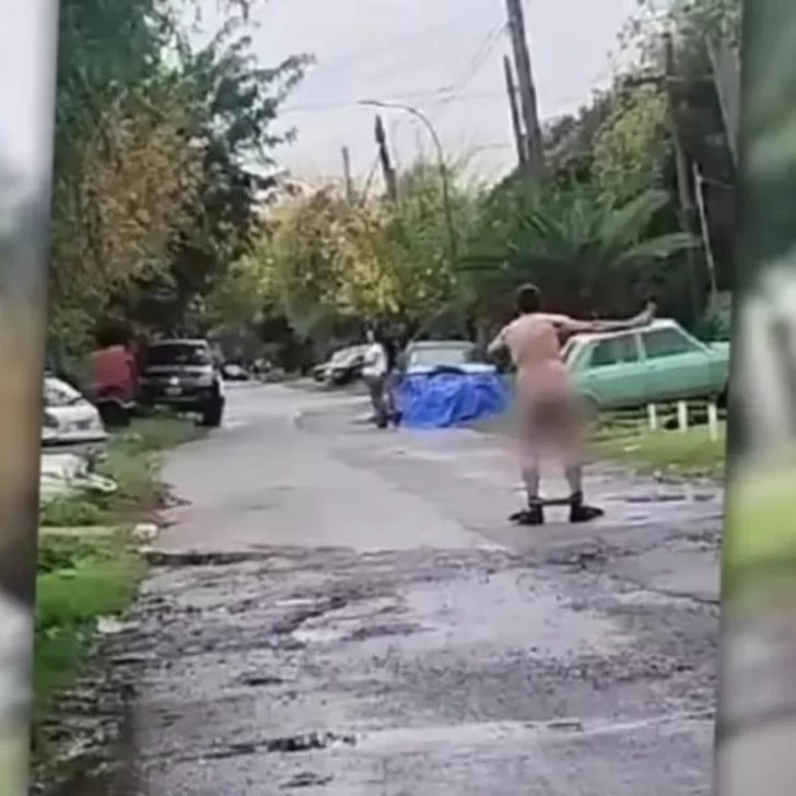 Secuestró a su hija y nietos, abusó de ellos y quedó detenido por salir desnudo a la calle Secuestró a su hija y nietos, abusó de ellos y quedó detenido por salir desnudo a la calle