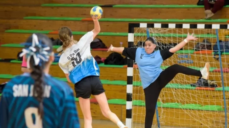 Handball: seis sanjuaninos fueron citados a la preselección argentina de cadetes Handball: seis sanjuaninos fueron citados a la preselección argentina de cadetes